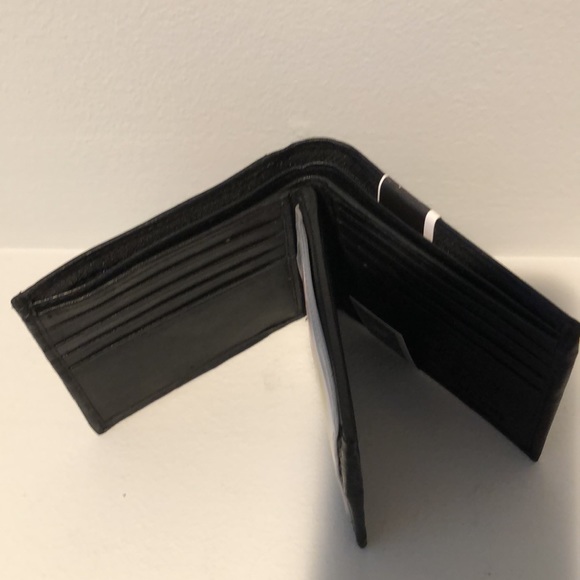 - Men’s Wallet - Picture 4 of 9